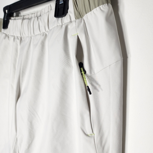 New! Adidas Voyage Active Outdoor Zip Off Trousers Pants | Men's Size Med HE5255 - Picture 2 of 10